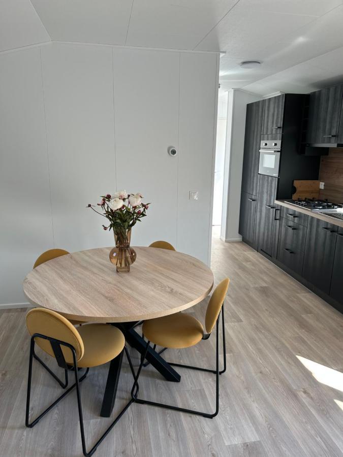 Breezy Beach Chalet Petten Exteriér fotografie